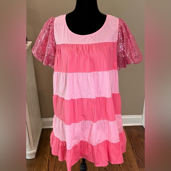 NWT Women’s FANTASTIC FAWN pink colorblock sequin puff sleeve dress- Size Medium - Picture 2 of 9